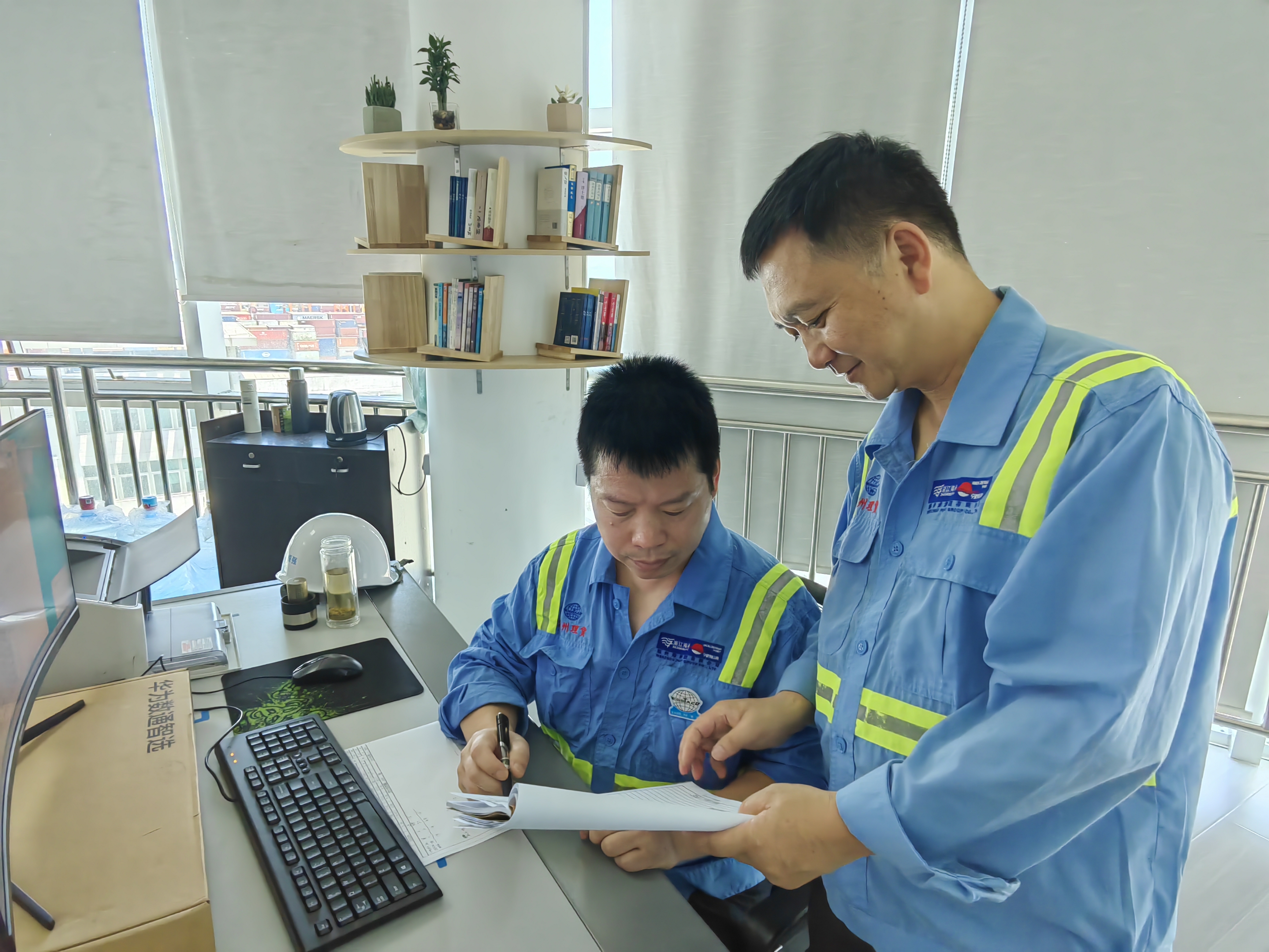 调研巡视解难题 主题教育往深走