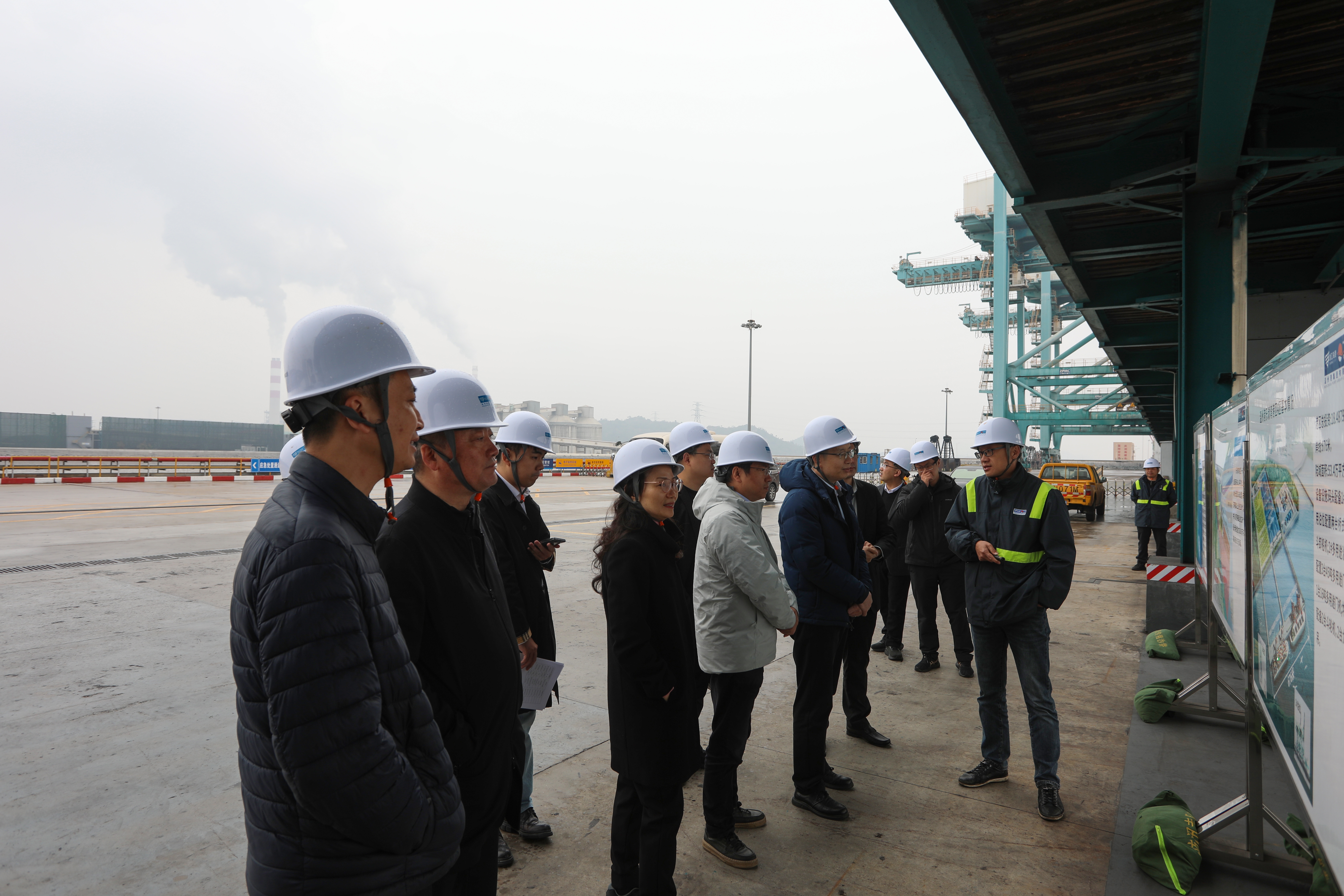 中国国际工程咨询公司调研组郑立副主任一行莅临乐清湾公司调研