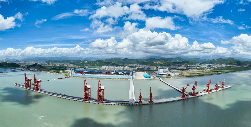 温州港首个新能源高比例应用项目落地